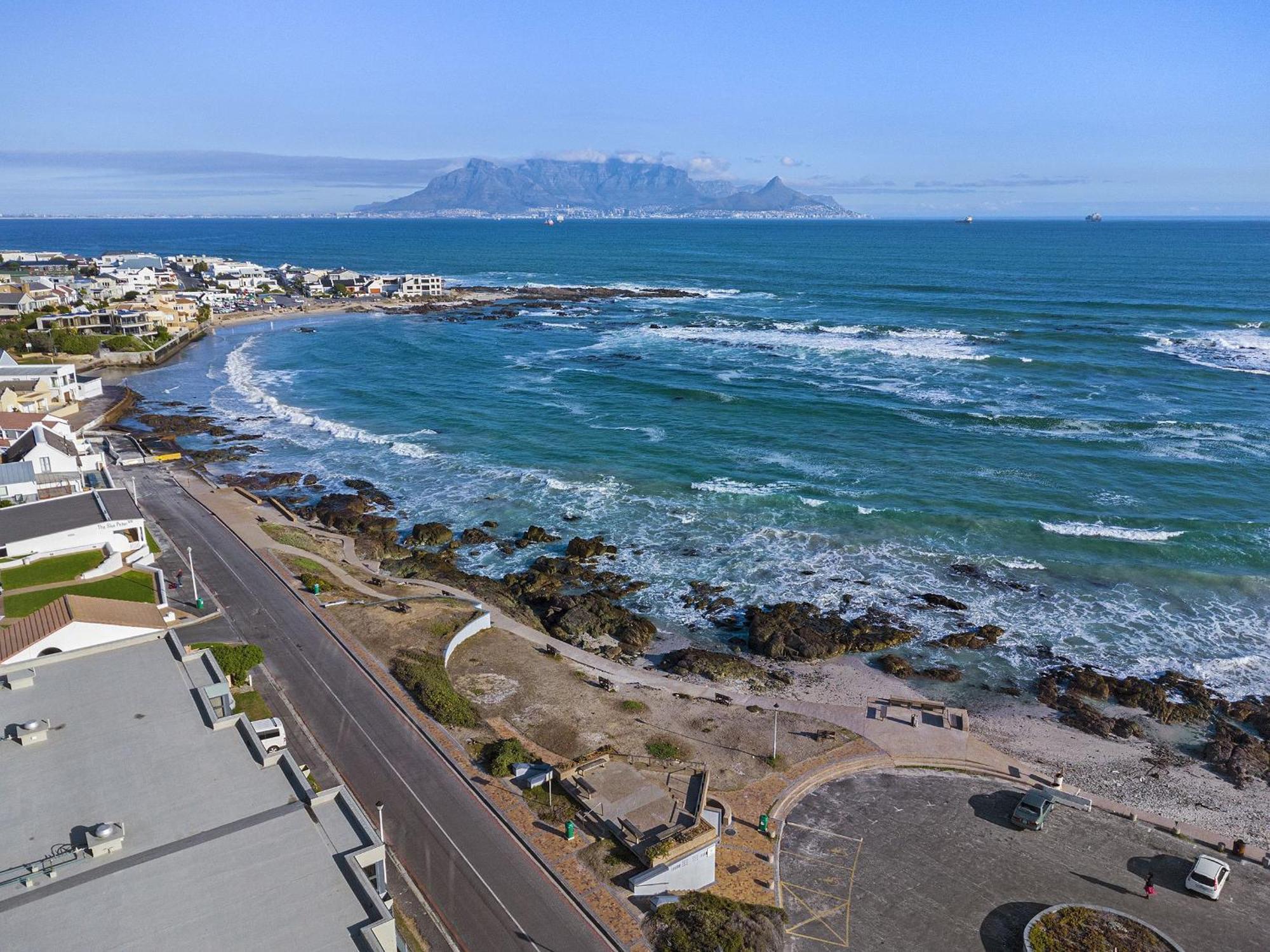 And 302 By Hostagents Bloubergstrand