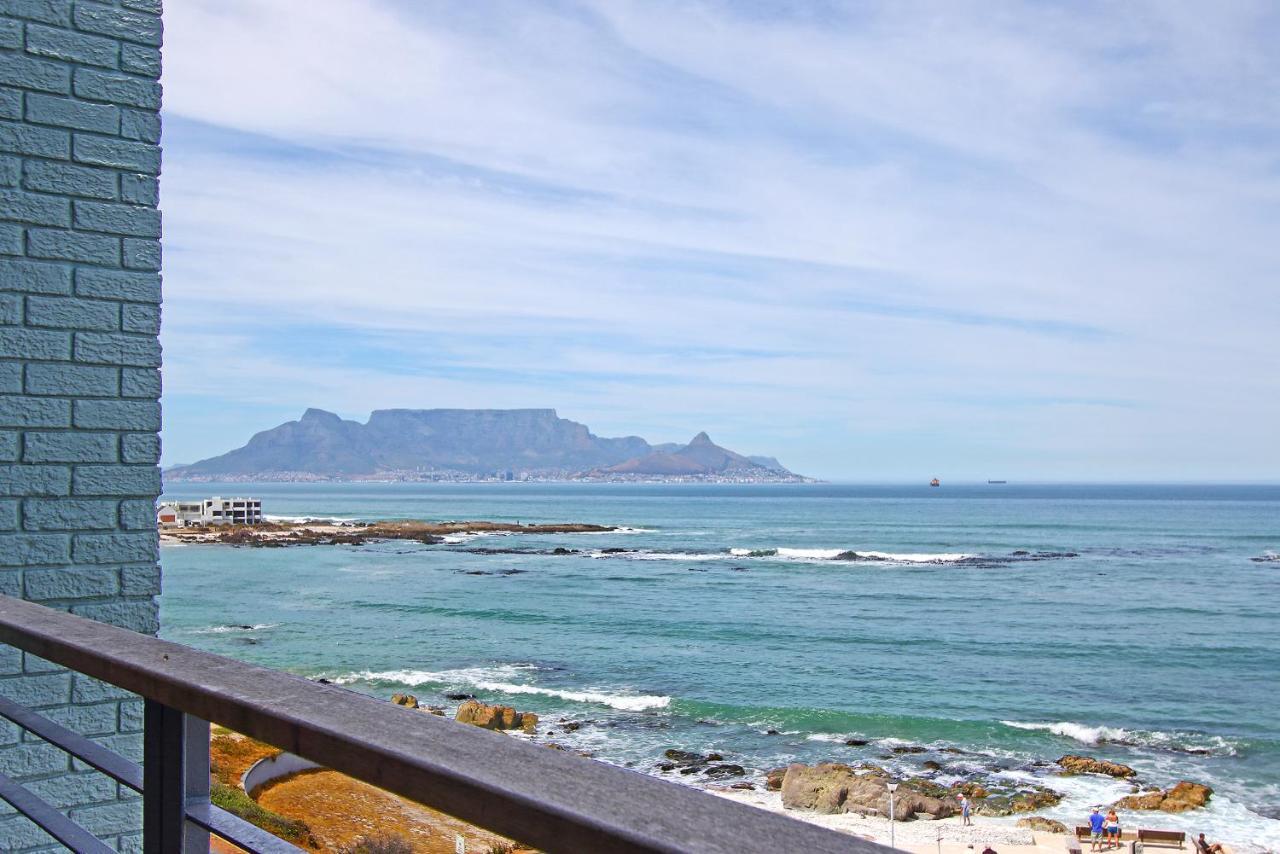 And 302 By Hostagents * Bloubergstrand
